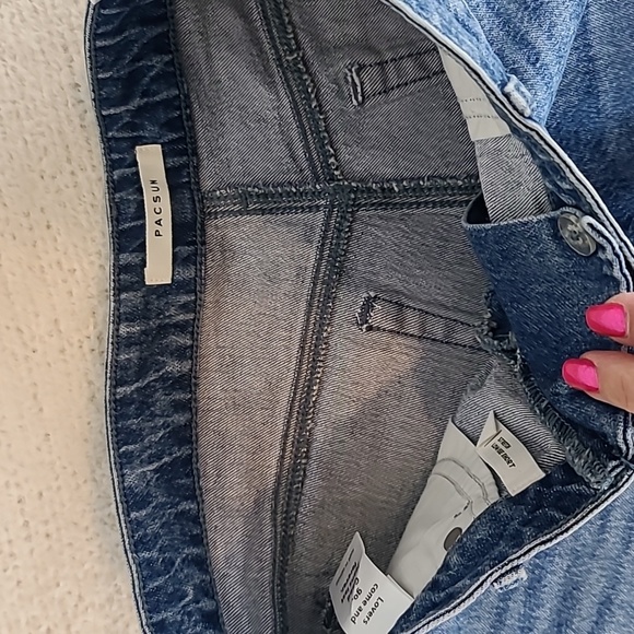 PacSun Stretch Low Rise Raw Hem Denim Shorts in Light Blue - NWT - Picture 14 of 16